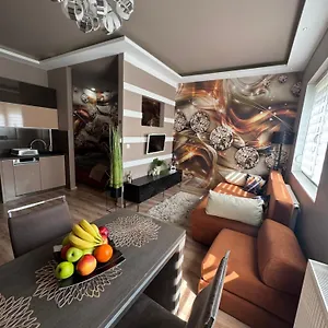  Apartman Fueredi Magyarország